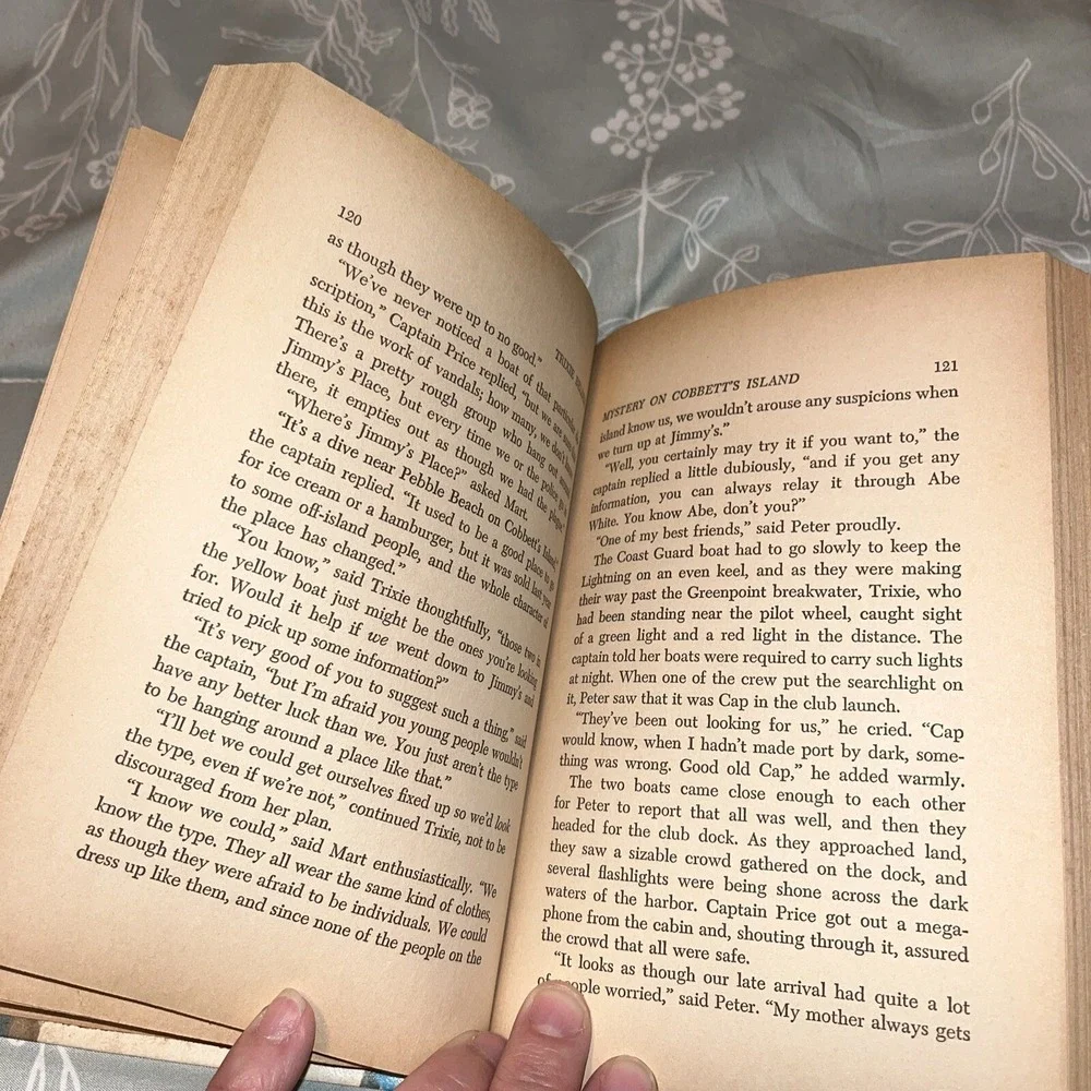 Trixie Belden and‎ the Mystery On cobbett's Island Vintage Whitman Hardcover #13